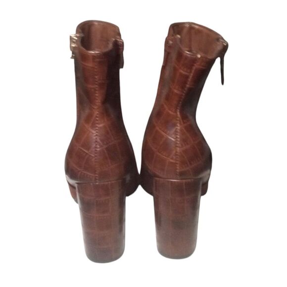 Bamboo Bellflower Faux Suede Alligator Detail Booties In Rust Size 8 - Picture 6 of 12